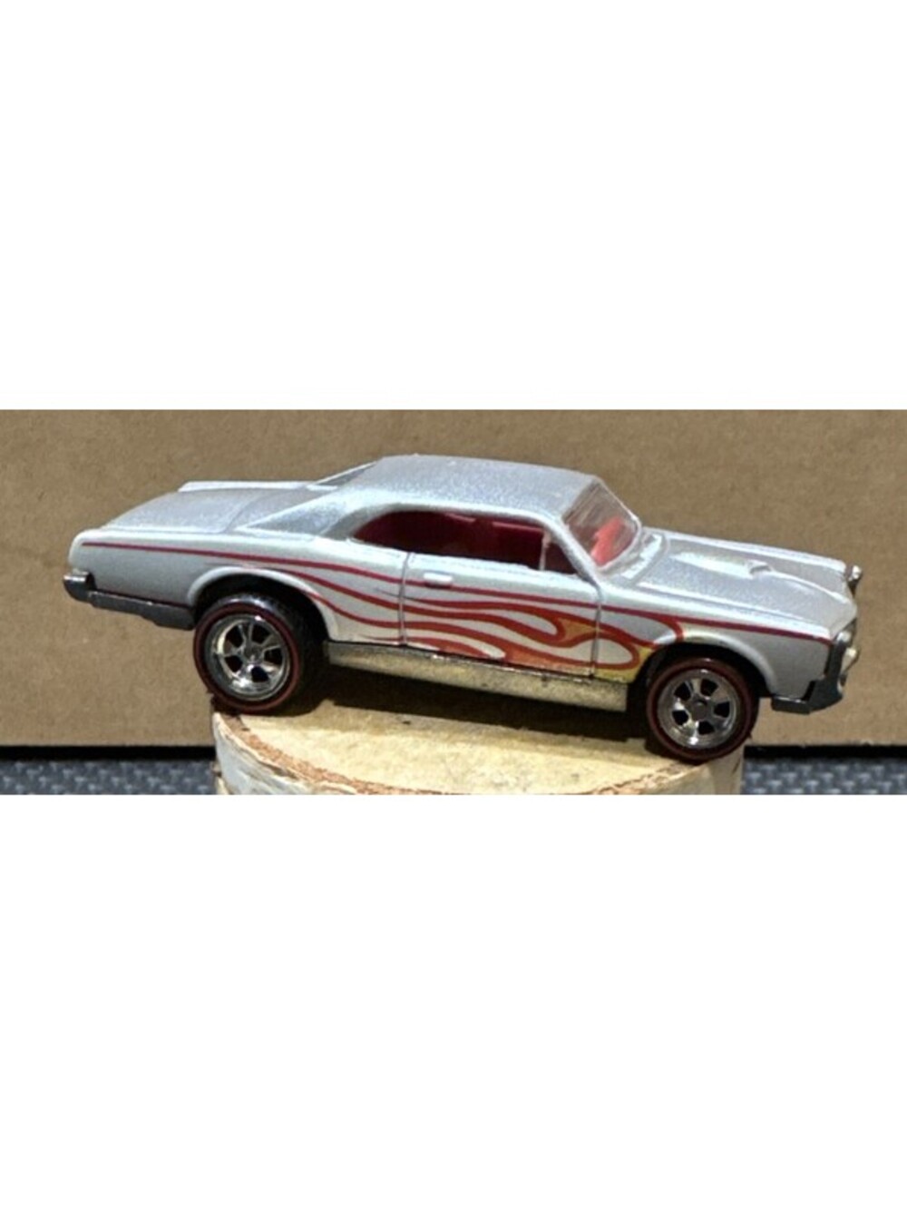 2009 Hot Wheels Larry's Garage Holiday | '67 PONTIAC GTO | Rubber Tires | Loose